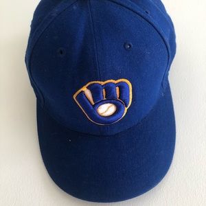 Milwaukee Brewers New Era Fitted Cap Sz: 7 3/4